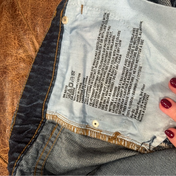 BDG Denim Cut-Offs - Picture 3 of 4